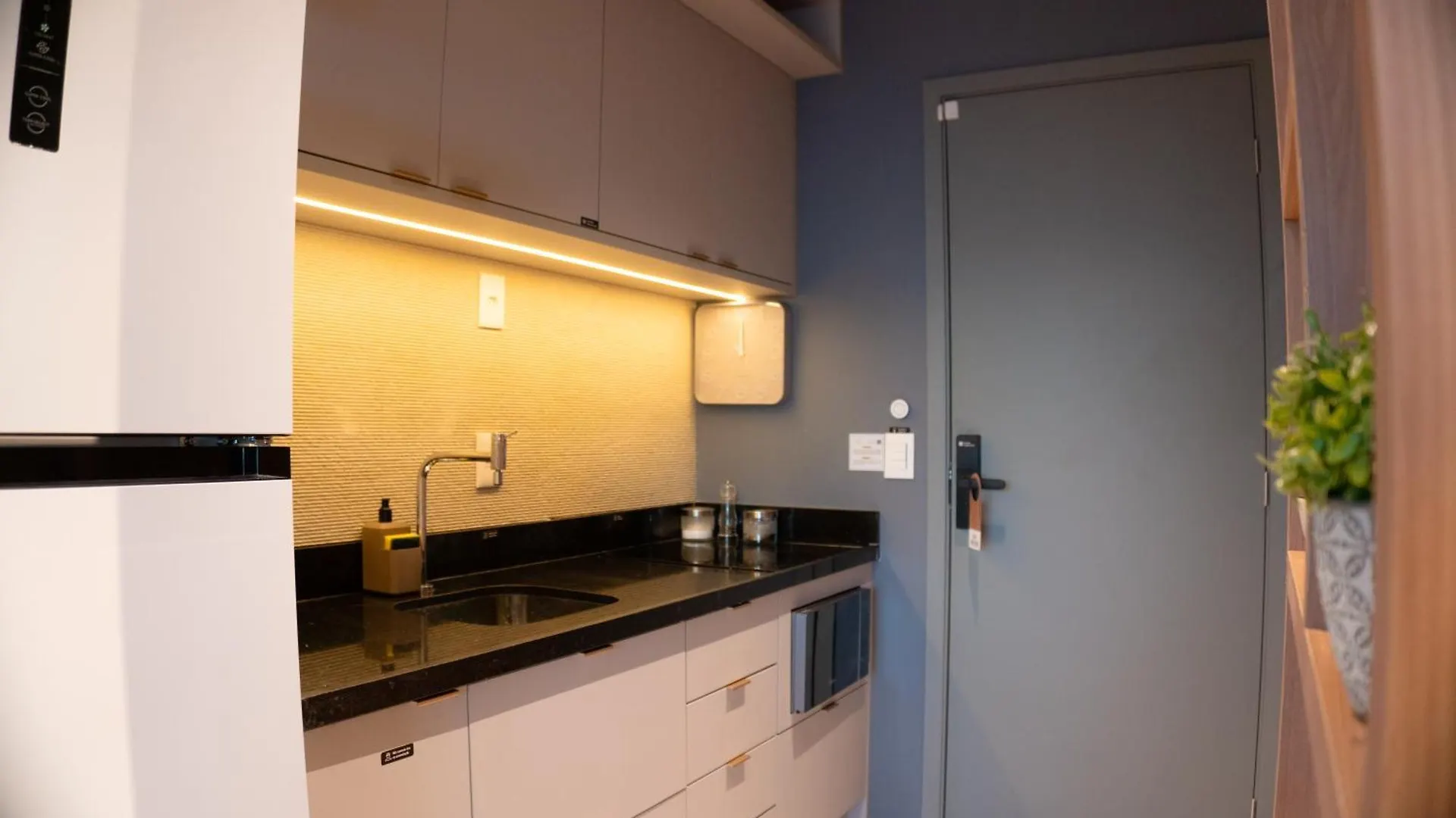 Studio 25 Andar A 350M Da Beira Mar Com Rooftop Fortaleza  0*, Fortaleza (Ceara)
